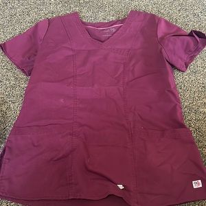 Maroon scrub top brand is made size small